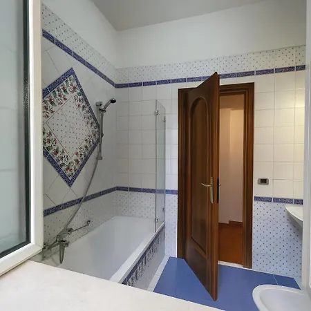 -colosseum 15 Min -trastevere, Free Wi-fi And A-c Apartmán *